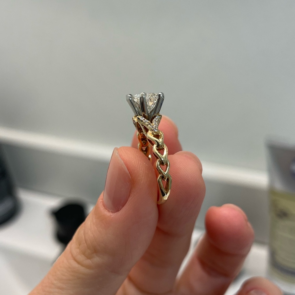 1 CARAT NATURAL DIAMOND ring from Jared - Picture 6 of 11